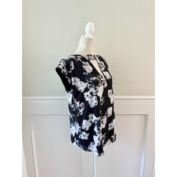 Floral Blouse Cap Sleeve Keyhole Lined L - Picture 3 of 4
